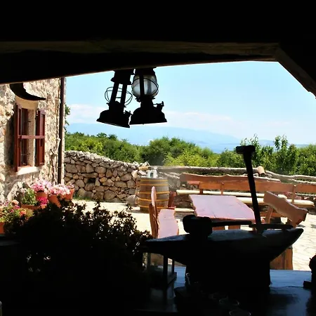 Bed & Breakfast Boutique Agroturizam Sv. Juraj Vrh (Krk)