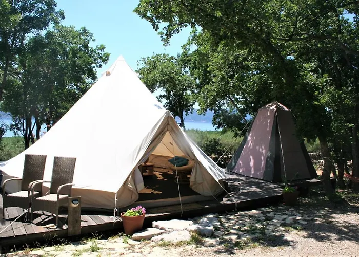Bed & Breakfast Boutique Agroturizam Sv. Juraj Vrh (Krk)